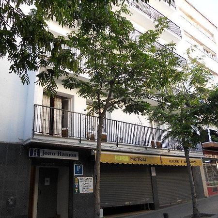 Hostal Juan Ramon Lloret de Mar Exterior foto